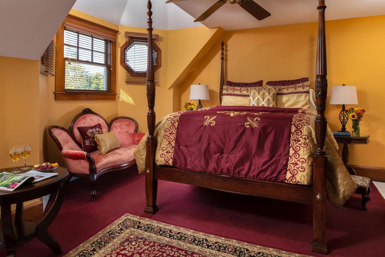 Palmer House Inn ฟัลเมาท์ ภายนอก รูปภาพ